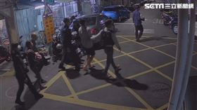 台北市萬華分局破獲陳姓男子為首的販毒集團。（圖／翻攝畫面）