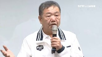 翁穿蔣根煌背心鬧診所　團隊急撇關係