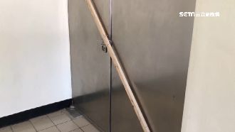 防疫升級　北部醫院「木棍封門」消毒