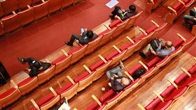 成大辦防疫說明會　與會者相距至少1公尺武漢肺炎疫情持續升溫，成功大學21日舉辦大專校院防範嚴重特殊傳染性肺炎南區說明會，每名與會者前後左右至少相距1公尺，並採手機QR code線上簽到，降低直接接觸機會。（成功大學提供）中央社記者張榮祥台南傳真　109年2月21日