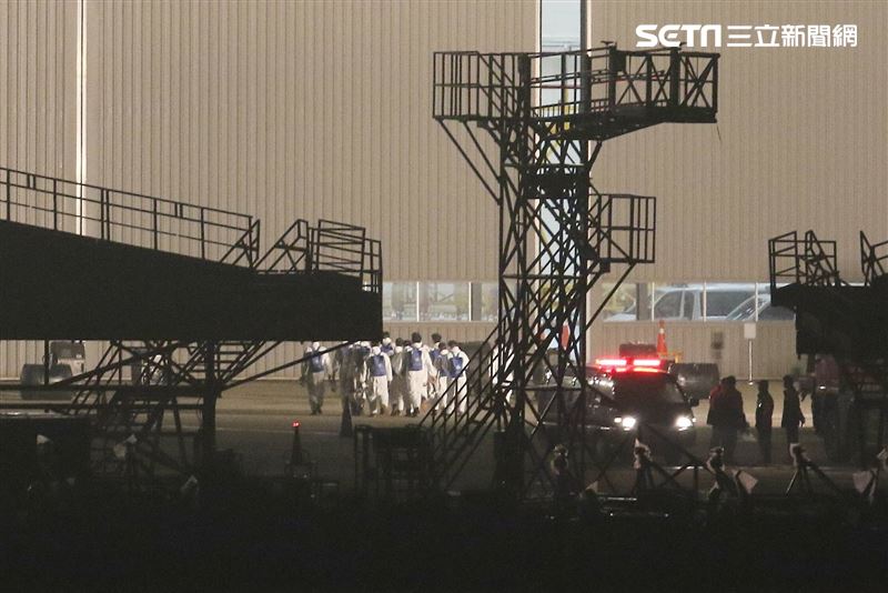 公主號包機將抵台　化學消毒車待命