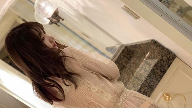 AKB女神曬蜜桃臀　粉絲一看…羞爆