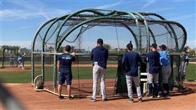 陳偉殷與鈴木一朗再續前緣。（圖／翻攝自陳偉殷粉絲團）