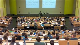 大學生，開學（示意圖／翻攝自pixabay）