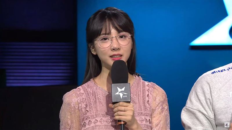 韓國電競賽事女主持爆發燒…隔離中