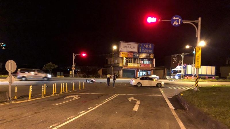 中市等紅燈突遭當街砸車　警逮1人