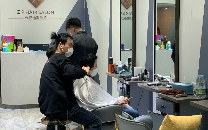 二月二理髮盛況不再　嘆快付不起房租