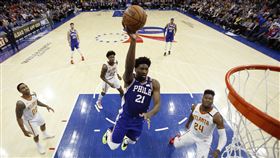 ▲恩比德（Joel Embiid）攻下生涯新高49分。（圖／美聯社／達志影像）