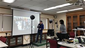 武漢肺炎防疫  屏東大學辦理線上招生說明會國立屏東大學碩士在職專班招生即日起報名至4月8日，由於武漢肺炎疫情延燒，屏東大學首度改採臉書線上直播方式辦理招生說明會。（屏東大學提供）中央社記者郭芷瑄傳真  109年2月25日
