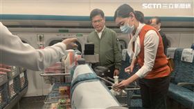 交通部長林佳龍視察高鐵防疫工作。（記者陳宜加攝影）