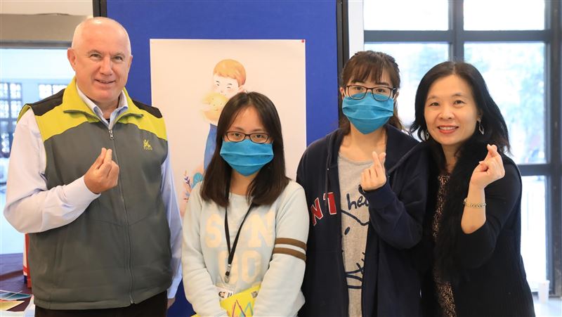 輔大港澳生檢疫期滿　想喝珍奶解饞