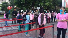 開學,社子國小,柯文哲,量體溫,校園防疫
圖/記者簡若羽攝影