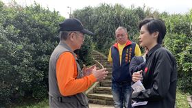 進黨立委賴品妤今天至金山會勘，盼能促成新建磺溪出海口跨橋；北觀處則表示，跨海橋會規劃以構建北海岸自行車道為主題，但牽涉到保安林地解編，執行上較困難，仍需評估。