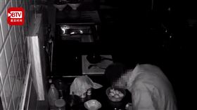 安徽有名男子居然趁超市休業期間偷偷潛入，甚至還直接住下來、就地取材自己做飯，警方見狀後相當傻眼。（圖／翻攝自北京時間）