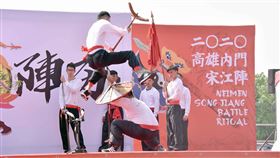 受到武漢肺炎疫情的影響，不少宗教民俗活動延後舉辦，已開幕的「高雄陣夯」2020內門宋江陣活動，29日起登場的羅漢門迎佛祖遶境將如期舉行，廟方說，會要求人員戴口罩防護。