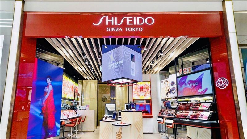 美妝巨頭史上最大虧損百億!爆裁員200人