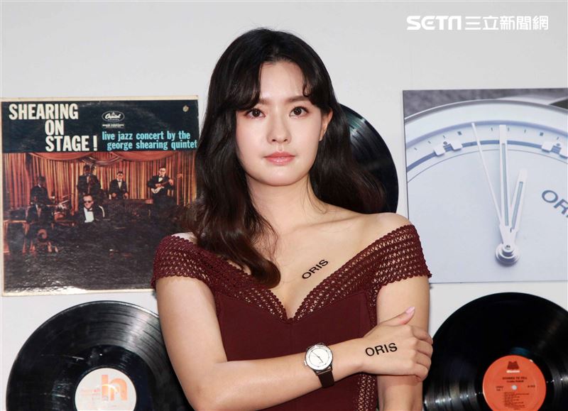 清新系女星陳語安出席 Oris全球首間Watch & Coffee 複合式概念店。。（記者邱榮吉/攝影）