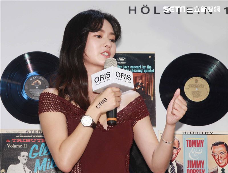 清新系女星陳語安出席 Oris全球首間Watch & Coffee 複合式概念店。。（記者邱榮吉/攝影）