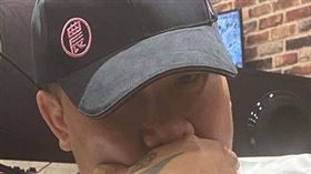 競選失利還送感謝禮！館長大讚吳怡農：人滿熱情又有禮貌（圖／翻攝自飆捍臉書）