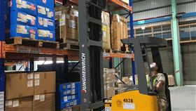 UPS擴大在台物流中心容量美商快遞業者優比速（UPS）擴大在台物流中心設施，在桃園南崁新建的倉庫日前啟用，估計增加逾3成容量。（UPS提供）中央社記者汪淑芬傳真　109年2月27日