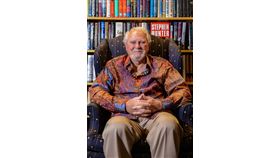 家屬今天證實，熱愛水下探險的美國暢銷作家卡斯勒（圖）與世長辭，享壽88歲。(圖/翻攝自臉書)