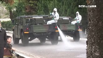 扛35公斤機械！陸軍化學兵前線消毒