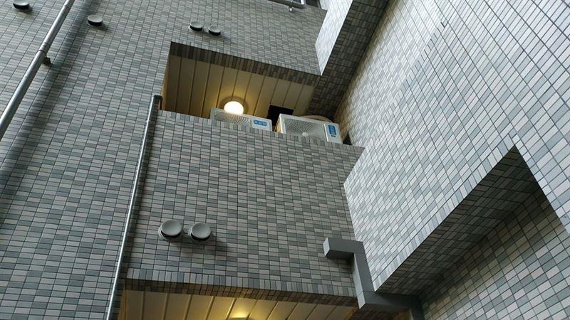 裝冷氣遇到前女友　網驚：表兄弟相認