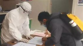 新冠病毒重創肺部…陸男曝痊癒後慘況（圖／翻攝自杭州都市快報）