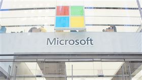 Microsoft Store紐約旗艦店　採光明亮微軟2015年10月在紐約最繁華商業區之一的第五大道上設立旗艦店Microsoft Store，是微軟首家被稱為旗艦店的零售店，一樓及二樓外牆採玻璃帷幕設計。中央社記者吳家豪紐約攝 108年4月11日