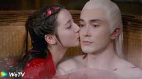 迪麗熱巴、高偉光。（WeTV提供）