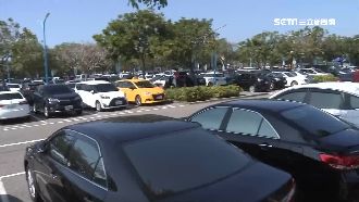 關西休息站旁飆車　車主頻遭「刷卡」