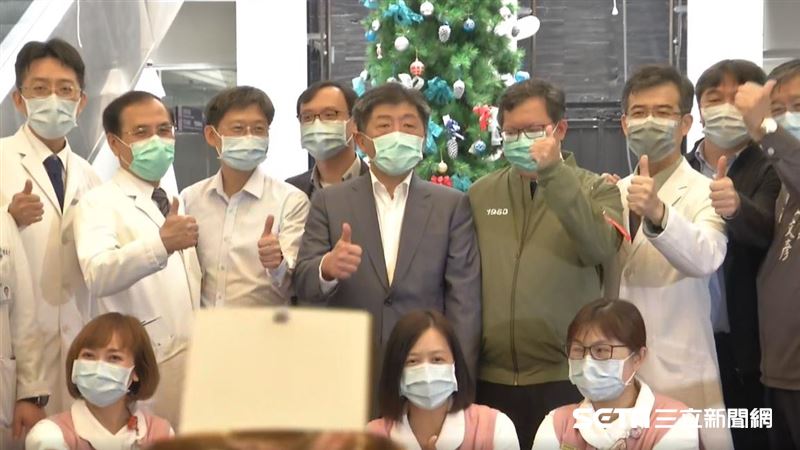 疫情升溫？陳時中「全程戴口罩」巡查