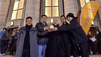 奪泰迪熊評審團獎　蔡明亮高喊獻台灣