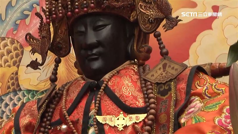 坐鎮服務區！「老大媽」國道繞境防疫