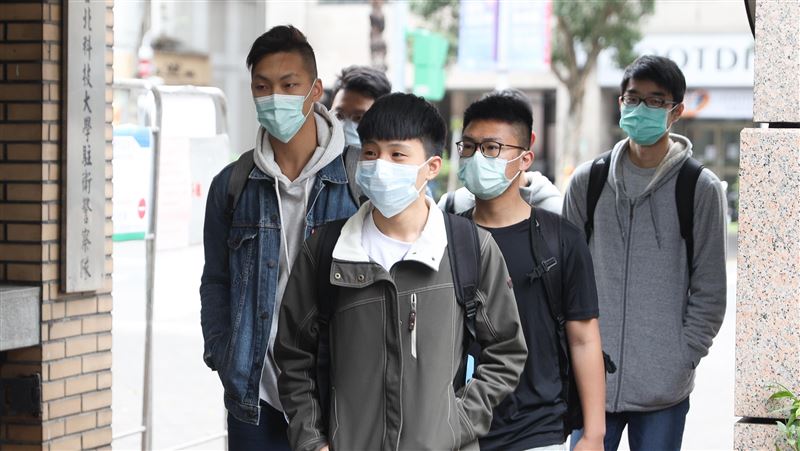 大專院校100人以上課程　需戴口罩