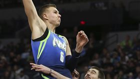 ▲波辛吉斯（Kristaps Porzingis）38分13籃板5火鍋寫紀錄。（圖／美聯社／達志影像）