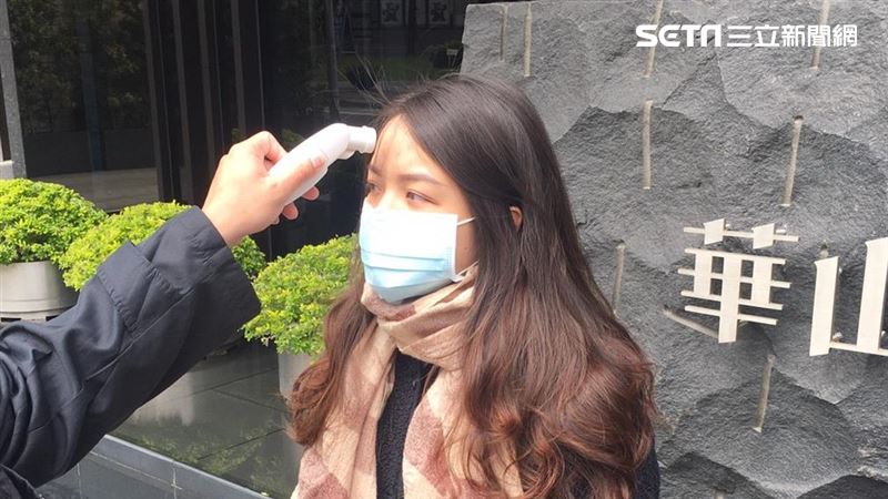額溫飆破表要看屋？保全轟「全都滾」