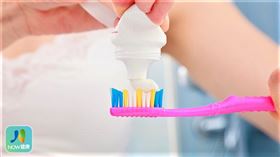 名家專用／NOW健康／三氯沙是一種添加在牙膏中的抗菌劑，可以減少牙齦感染並改善口腔的健康，卻有研究發現，這對骨骼可能造成影響。(勿用)