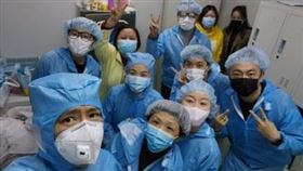 高鑫,口罩,義工,武漢肺炎,中國（圖／翻攝自高鑫微博）