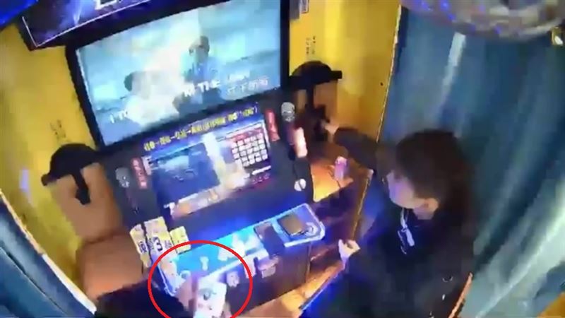屁孩侵占皮包還查法條嗆：未成年免關