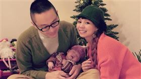 許哲珮/經紀人老公/女兒「小櫻桃」/宣布懷二胎。臉書