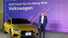 台灣福斯今年底推旗艦轎跑車台灣福斯總裁安士杰（Sacha Askidjian）預告年底將推首款斜背四門轎跑車Arteon中央社記者韓婷婷攝　109年3月3日