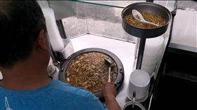 護嘆又遇小吃店拒送：想吃飽竟這麼難　老闆現身霸氣回應。（圖／翻攝畫面）