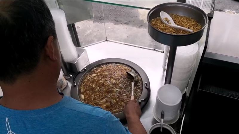 女護爆小吃店拒送醫？老闆現身曝真相