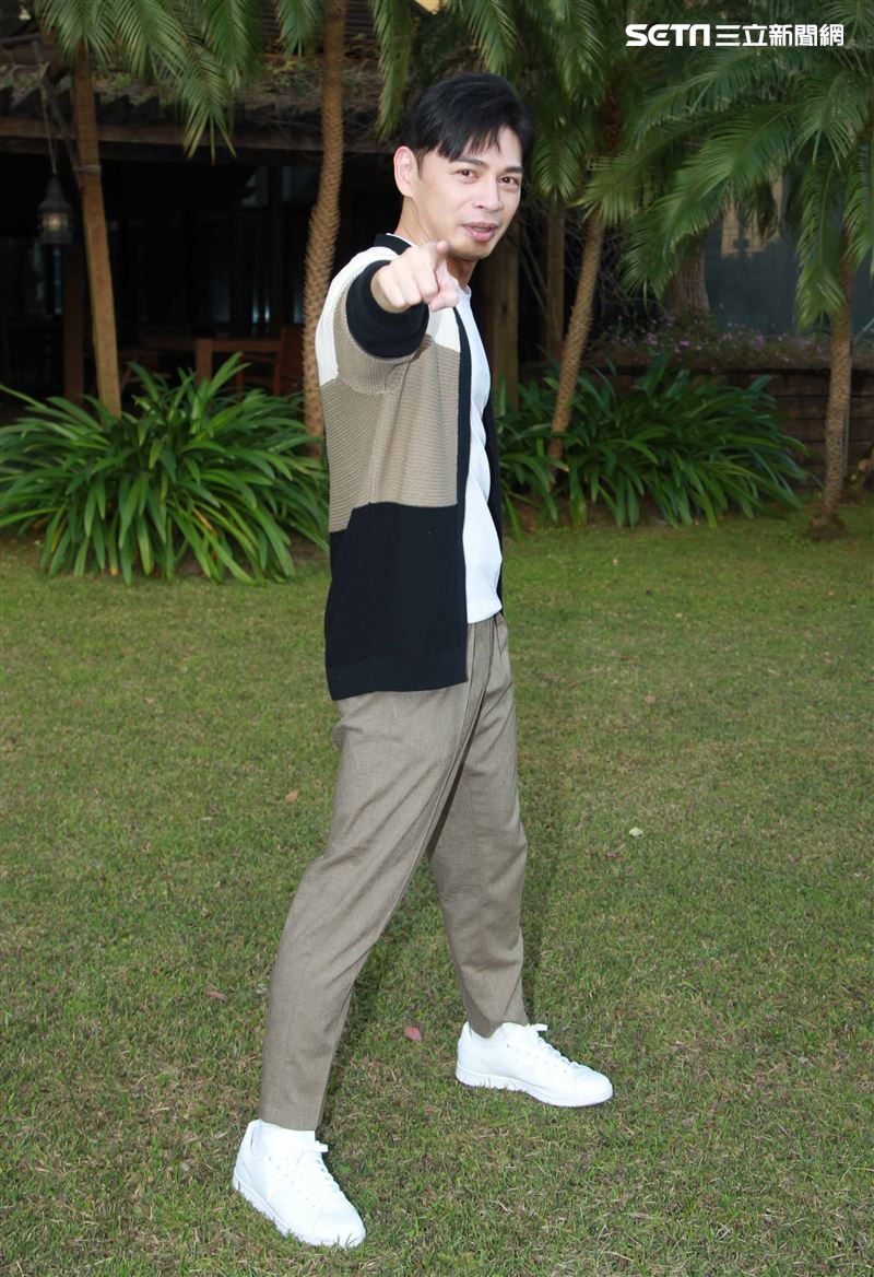 電影「練愛Ing」導演阿Ken專訪。（記者邱榮吉/攝影）