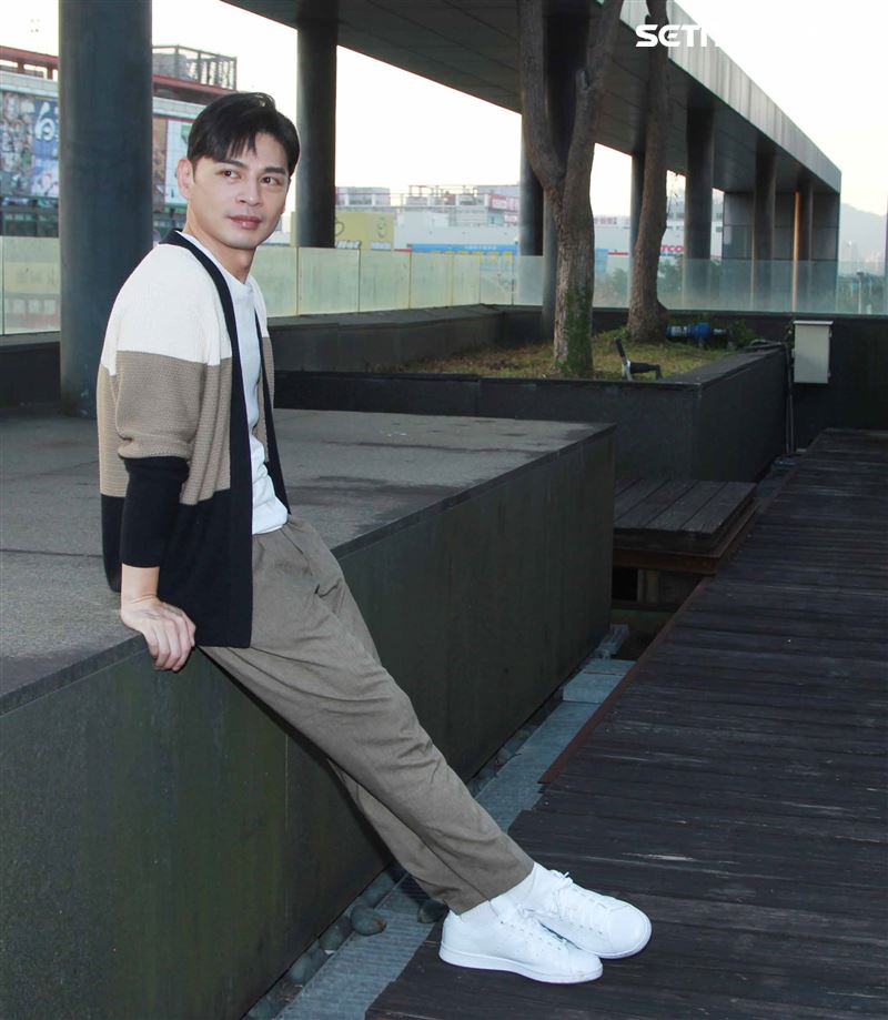 電影「練愛Ing」導演阿Ken專訪。（記者邱榮吉/攝影）