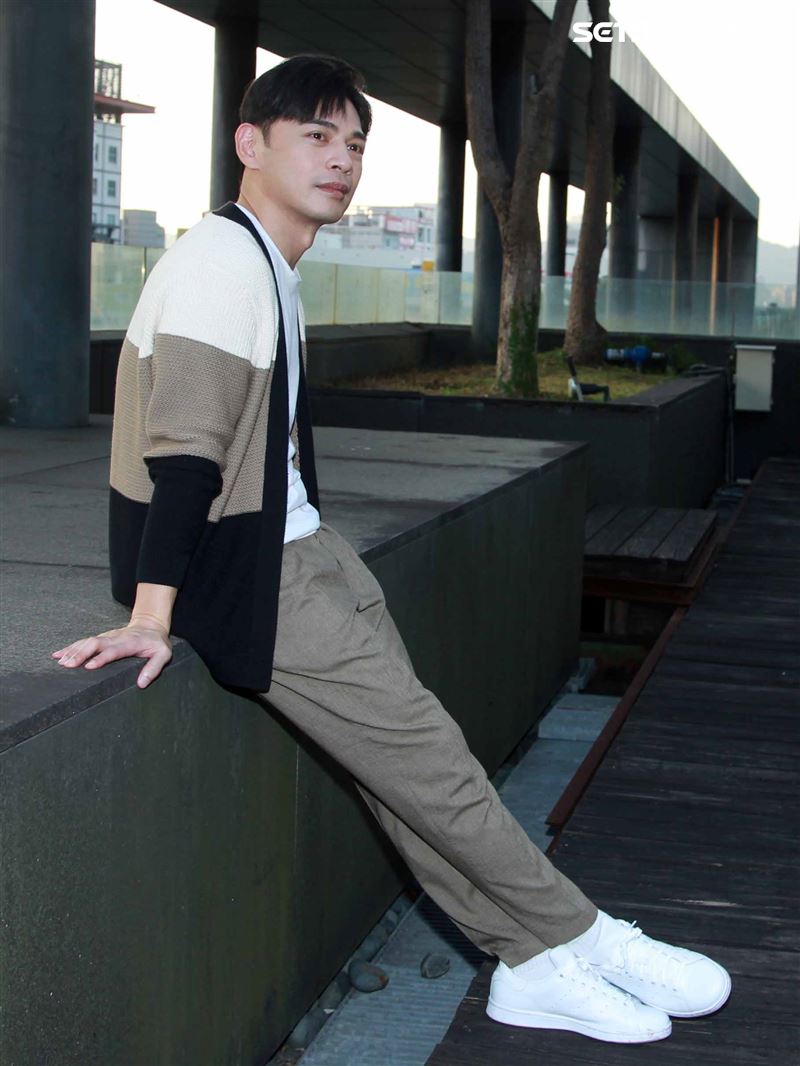 電影「練愛Ing」導演阿Ken專訪。（記者邱榮吉/攝影）