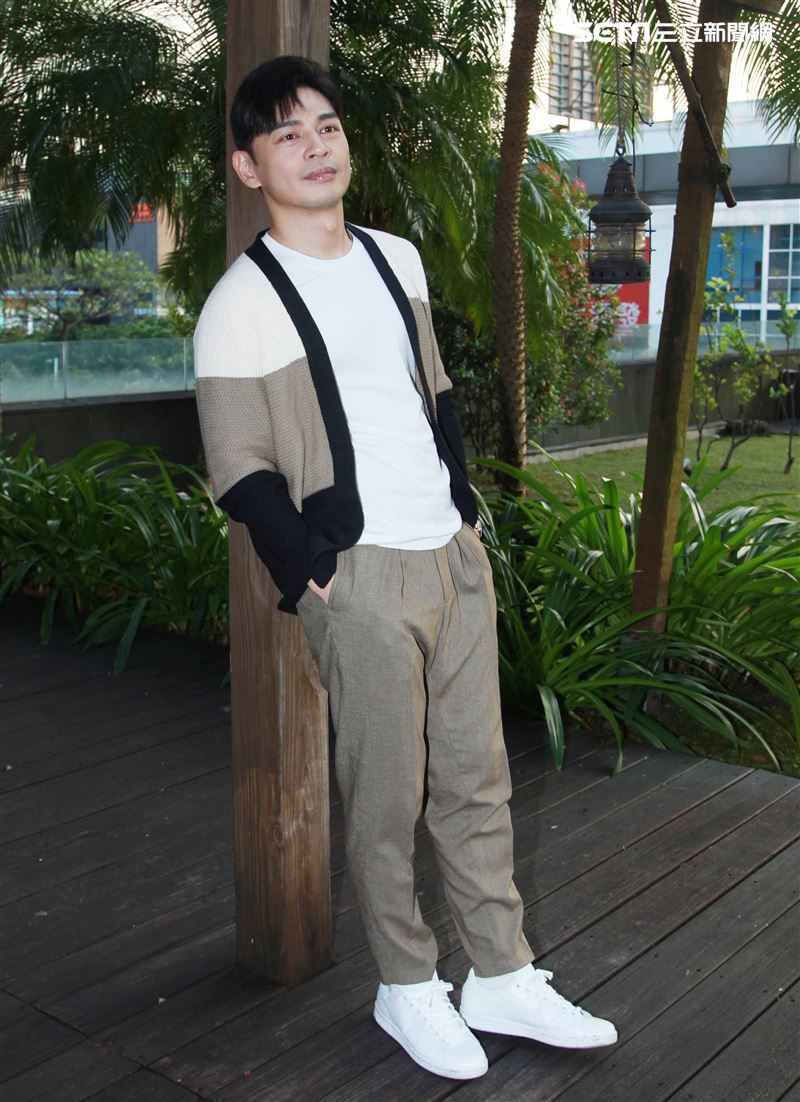 電影「練愛Ing」導演阿Ken專訪。（記者邱榮吉/攝影）