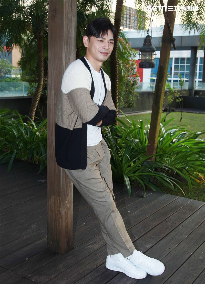 電影「練愛Ing」導演阿Ken專訪。（記者邱榮吉/攝影）