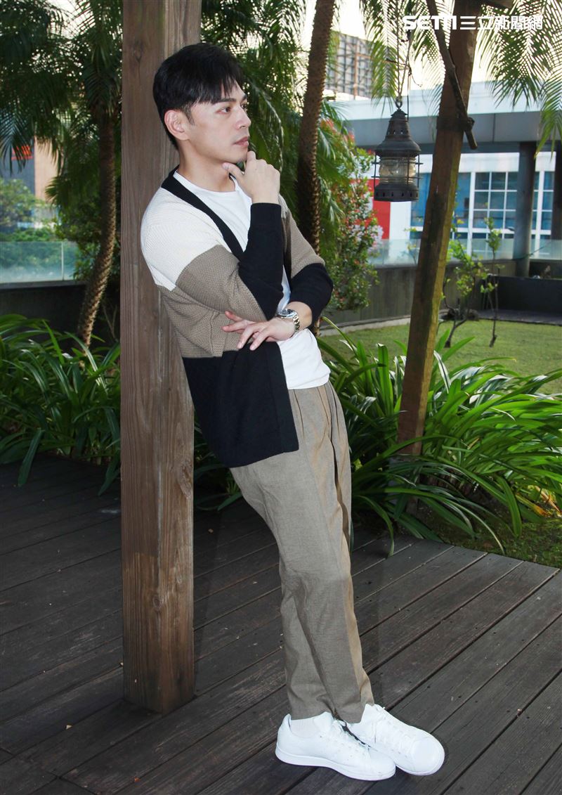 電影「練愛Ing」導演阿Ken專訪。（記者邱榮吉/攝影）